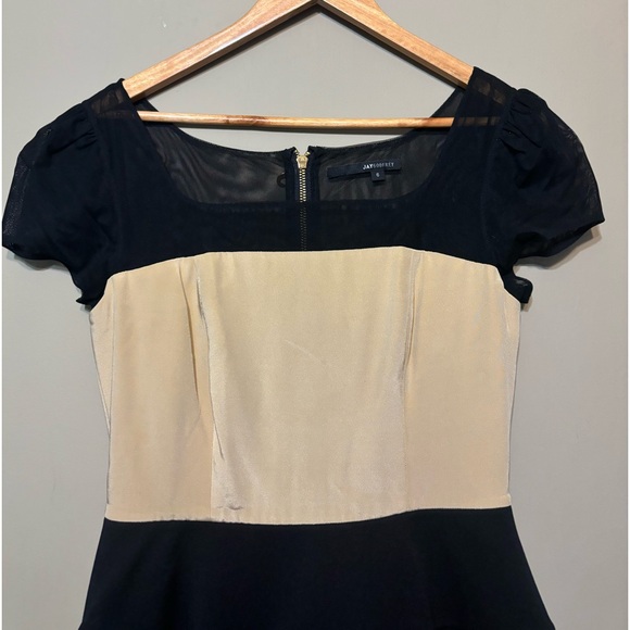 JAY GODFREY Revolve Bloomingdale’s Designer Peplum Cap Sleeve Colour-Block Dress - Picture 7 of 8